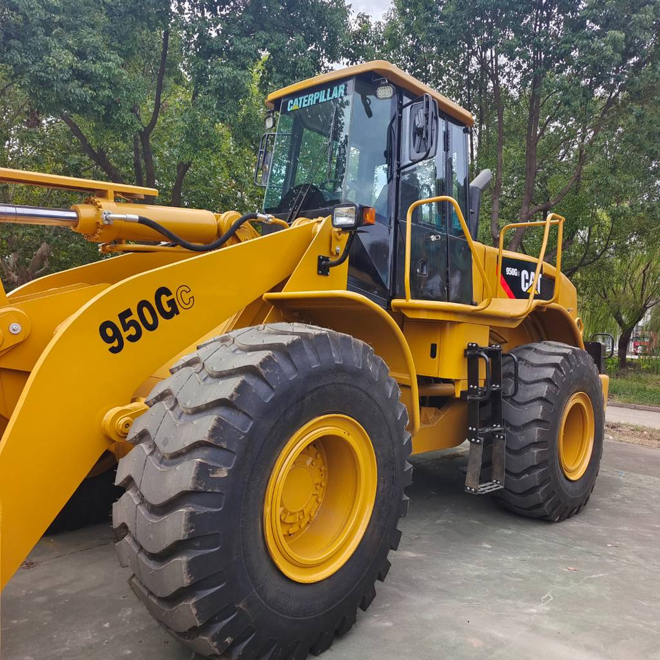 CAT 950GC - اللودر بعجل: صورة 1 CAT 950GC - اللودر بعجل: صورة 1