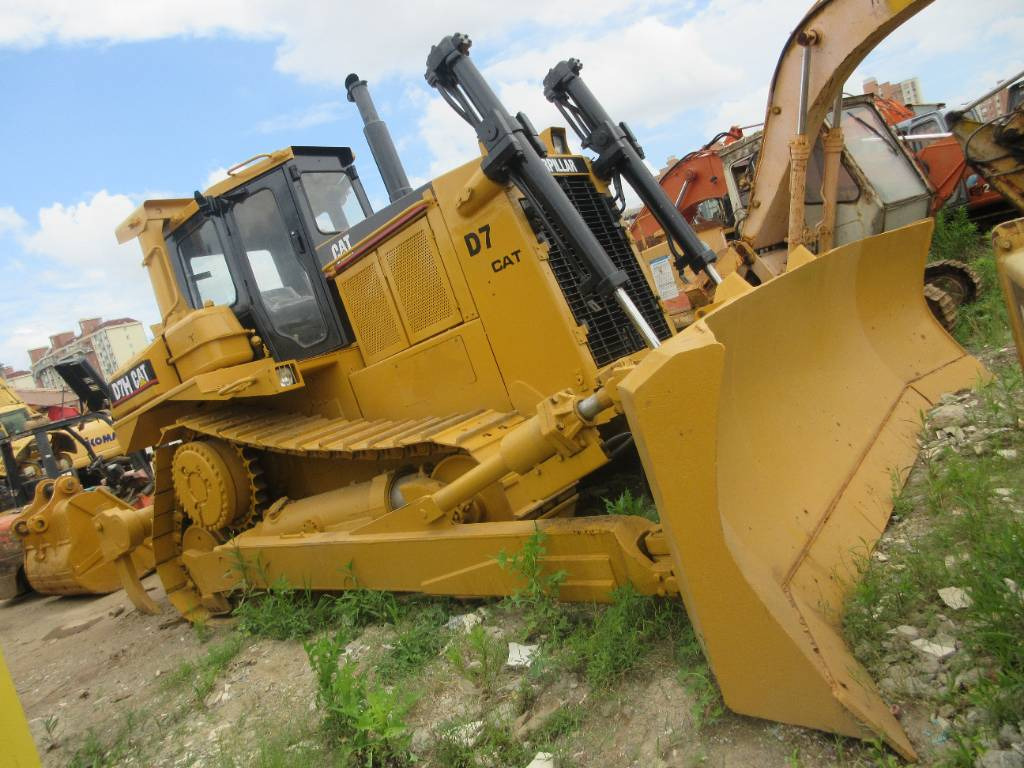 CAT D 7 H - جرافة: صورة 2 CAT D 7 H - جرافة: صورة 2
