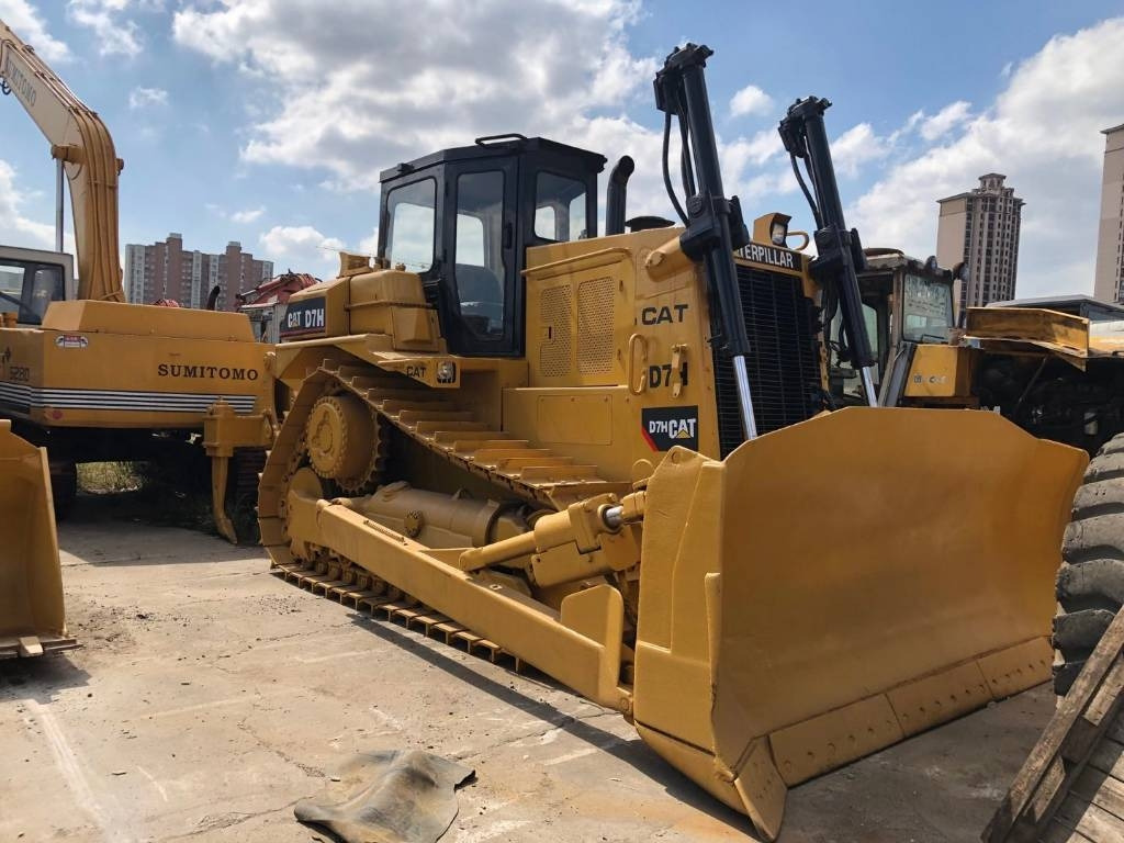 CAT D 7 H - جرافة: صورة 1 CAT D 7 H - جرافة: صورة 1