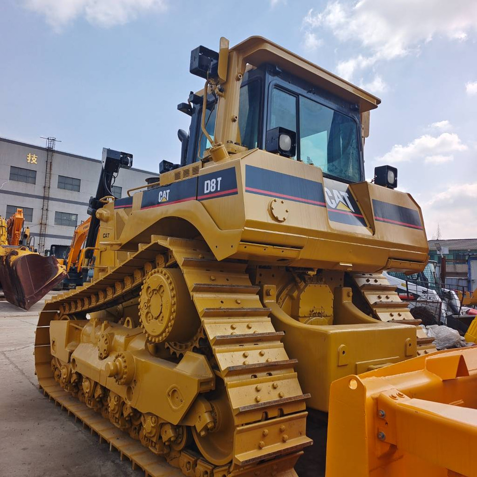 CAT D 8 T - جرافة: صورة 1 CAT D 8 T - جرافة: صورة 1