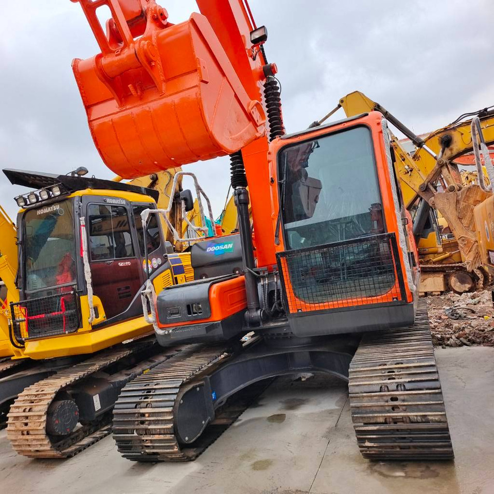 Doosan DX 150 LC - حفار زحاف: صورة 2 Doosan DX 150 LC - حفار زحاف: صورة 2