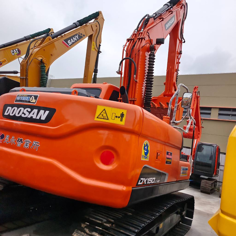 Doosan DX 150 LC - حفار زحاف: صورة 1 Doosan DX 150 LC - حفار زحاف: صورة 1