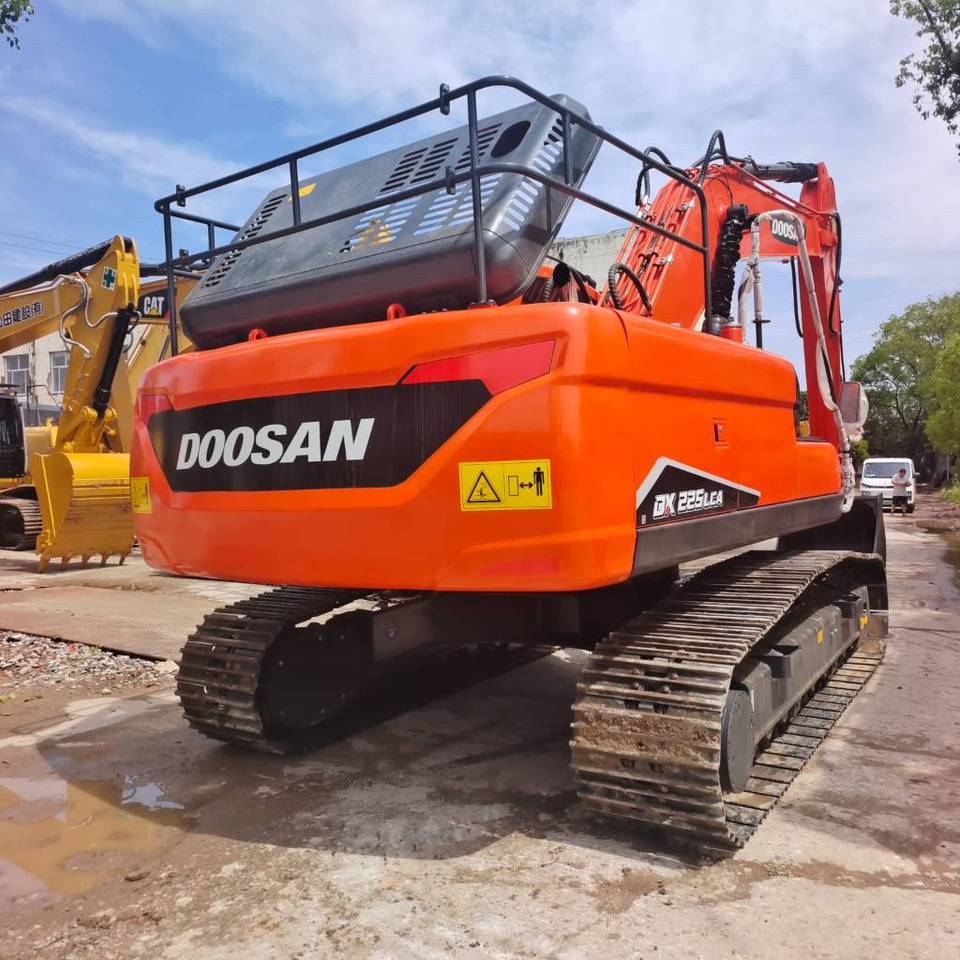 Doosan DX 225 LC-9C - حفار زحاف: صورة 1 Doosan DX 225 LC-9C - حفار زحاف: صورة 1