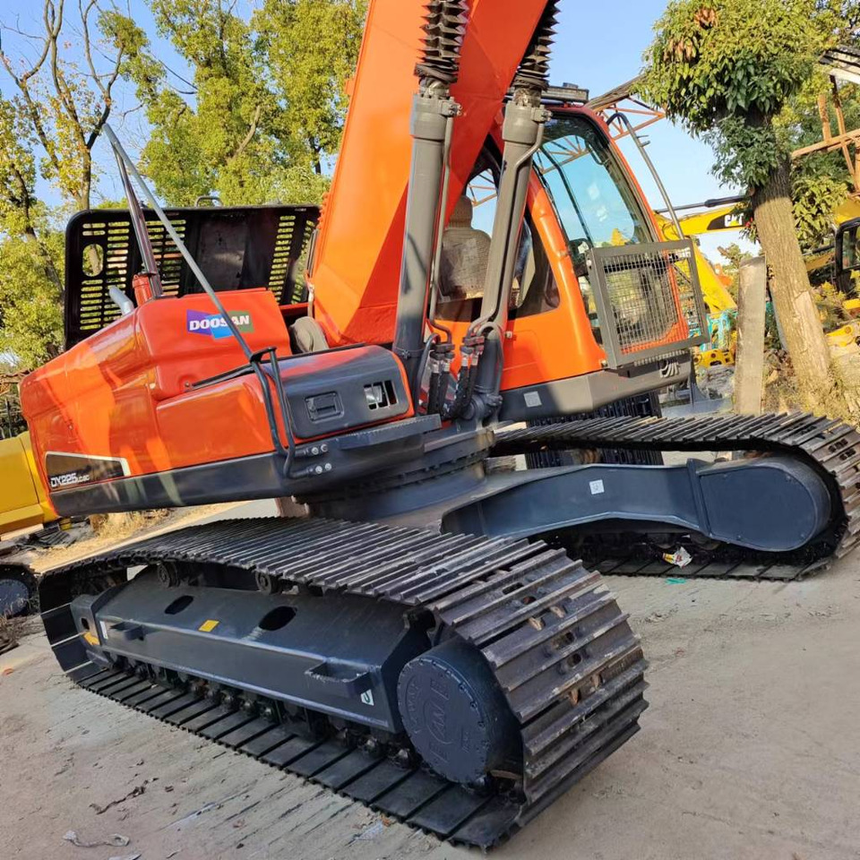 Doosan DX 225 LC - حفار زحاف: صورة 4 Doosan DX 225 LC - حفار زحاف: صورة 4