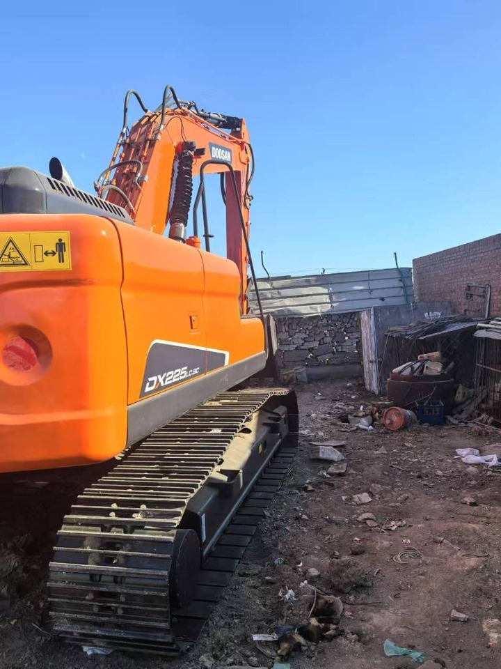 Doosan DX 225 LC - حفار زحاف: صورة 4 Doosan DX 225 LC - حفار زحاف: صورة 4
