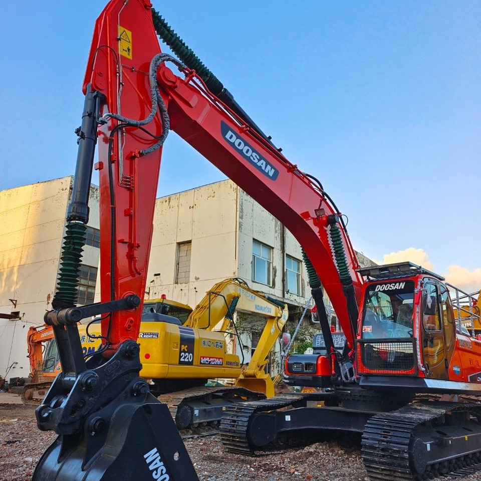 Doosan DX 300 LCA - حفار زحاف: صورة 4 Doosan DX 300 LCA - حفار زحاف: صورة 4