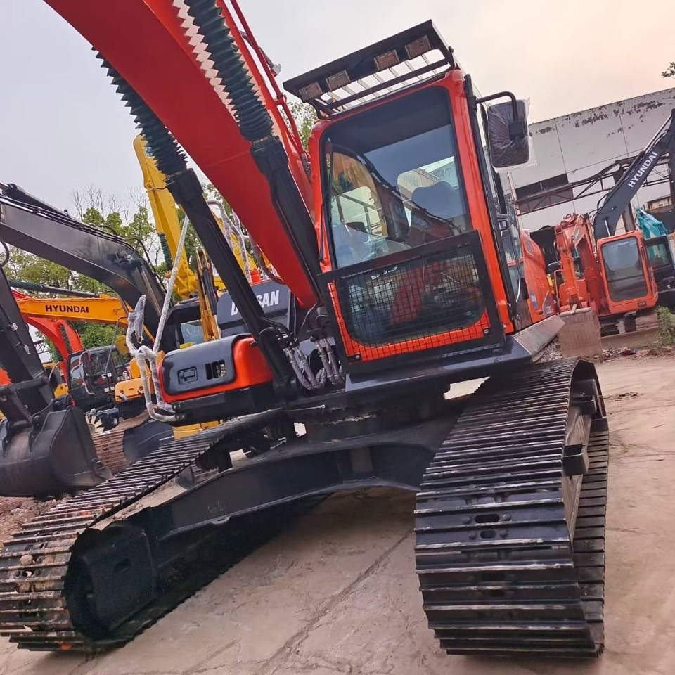 Doosan DX 300 LC - حفار زحاف: صورة 3 Doosan DX 300 LC - حفار زحاف: صورة 3