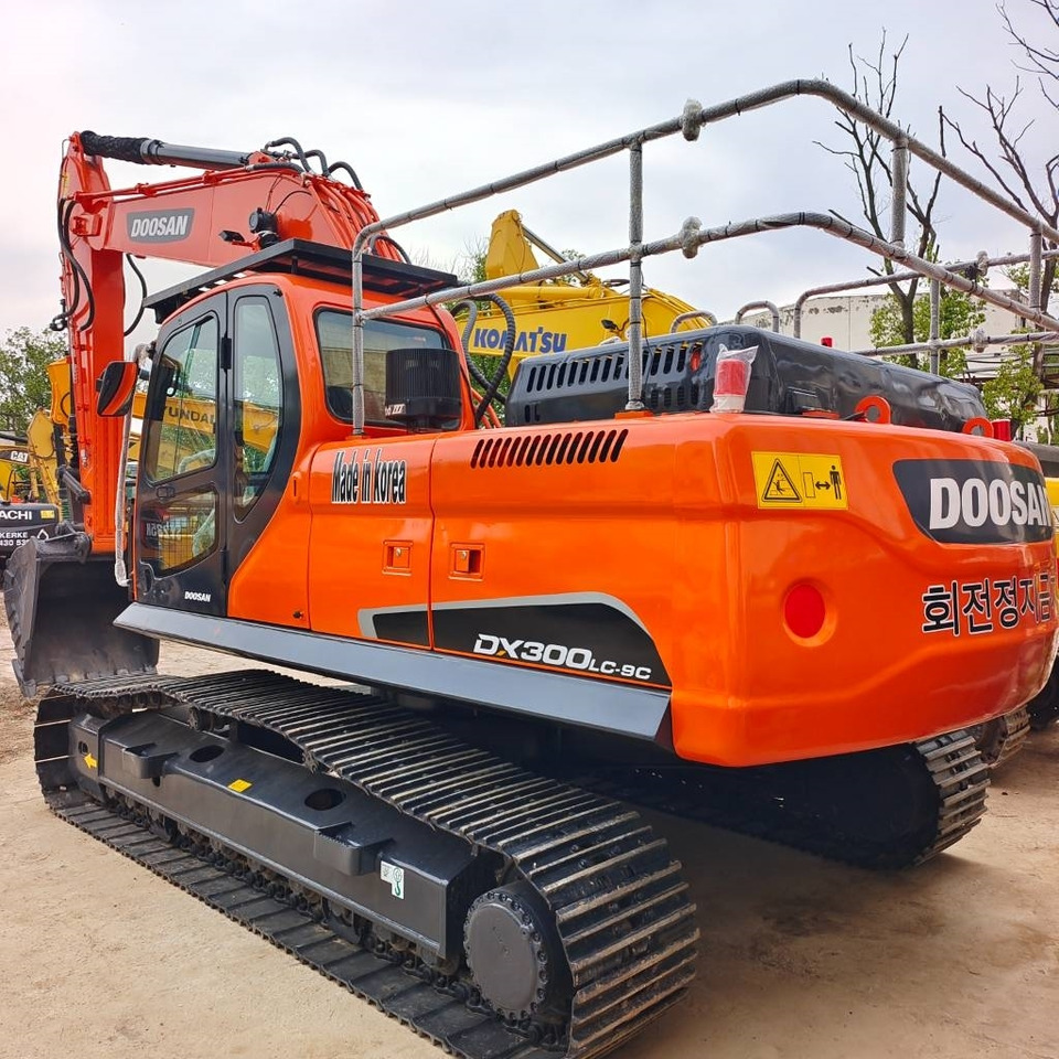 Doosan DX 300 - حفار زحاف: صورة 2 Doosan DX 300 - حفار زحاف: صورة 2