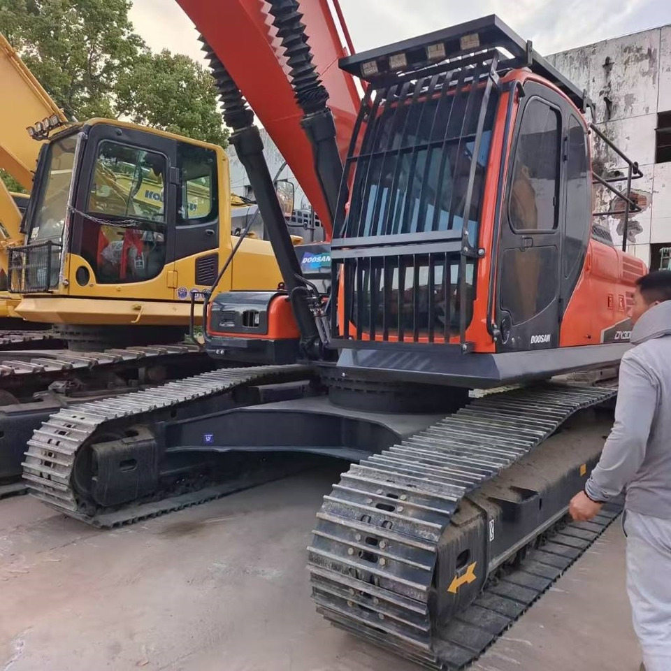 Doosan DX 300 - حفار زحاف: صورة 3 Doosan DX 300 - حفار زحاف: صورة 3