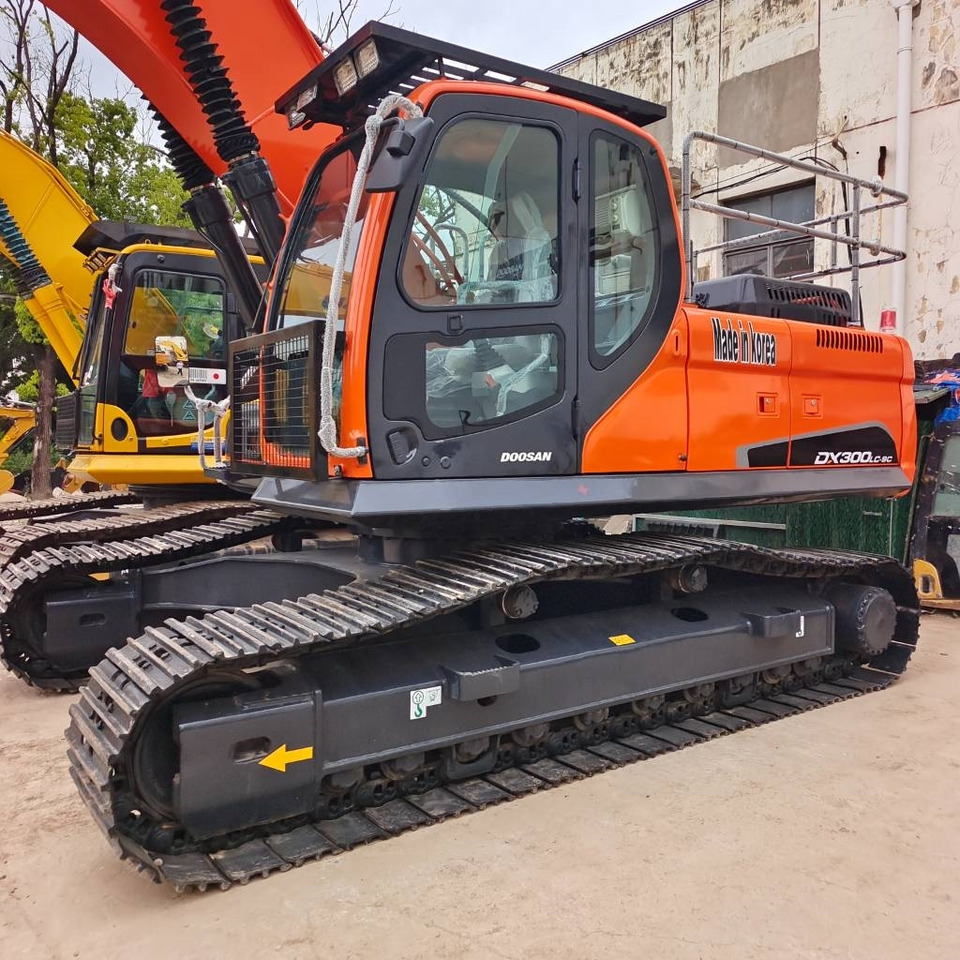 Doosan DX 300 - حفار زحاف: صورة 2 Doosan DX 300 - حفار زحاف: صورة 2