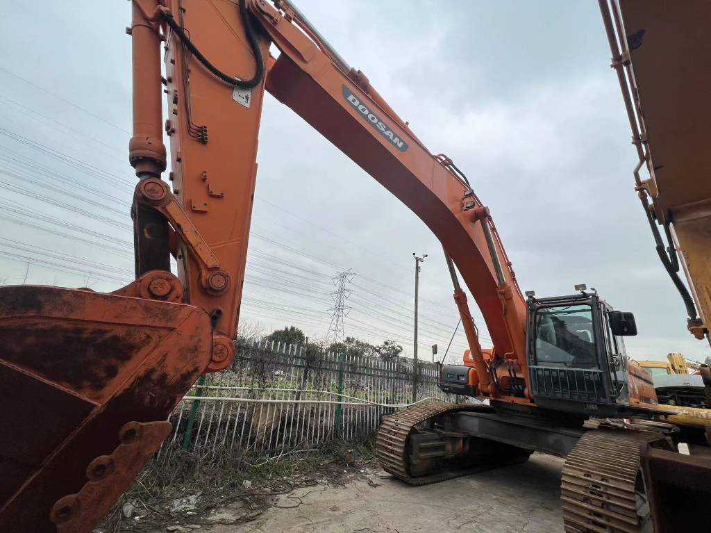 Doosan DX 500 LCA - حفار زحاف: صورة 5 Doosan DX 500 LCA - حفار زحاف: صورة 5