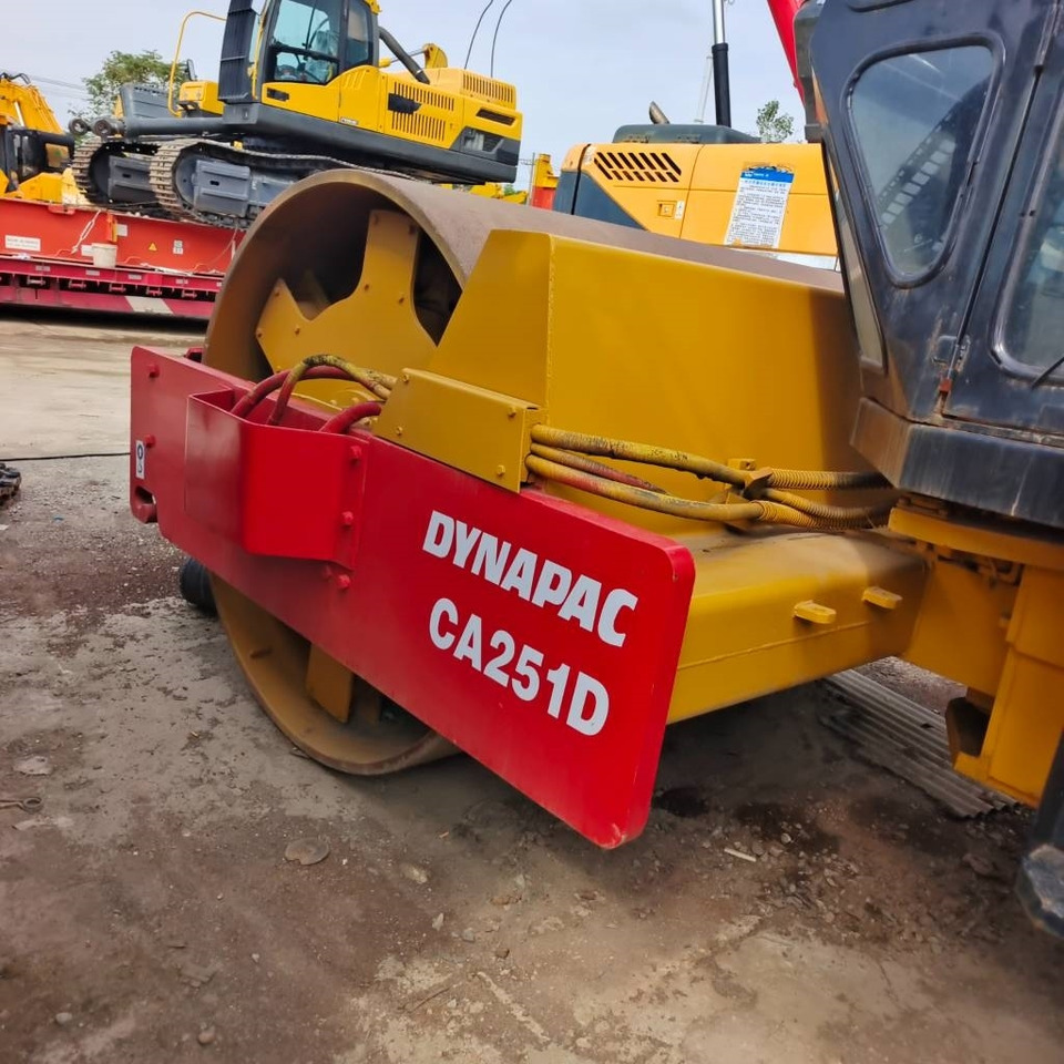 Dynapac CA 251 D - مدحلة ضاغطة: صورة 5 Dynapac CA 251 D - مدحلة ضاغطة: صورة 5
