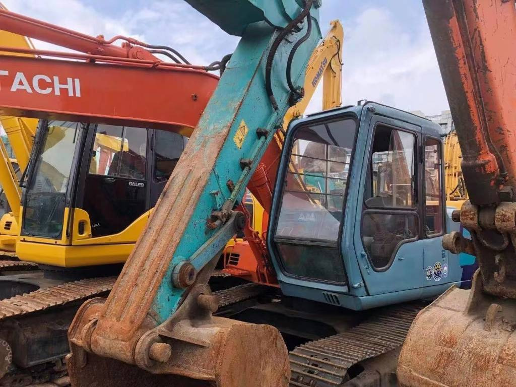 Hitachi EX 120-3 - حفار زحاف: صورة 3 Hitachi EX 120-3 - حفار زحاف: صورة 3