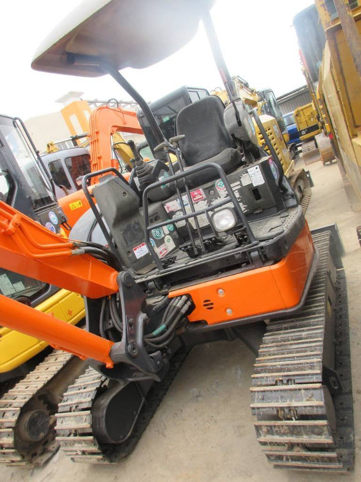 Hitachi ZX 30 U - حفارة مُصَّغرة: صورة 5 Hitachi ZX 30 U - حفارة مُصَّغرة: صورة 5