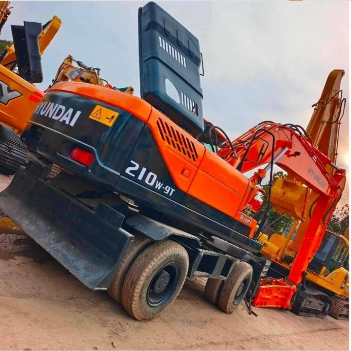 Hyundai 210W -9 - حفارة دولاب: صورة 3 Hyundai 210W -9 - حفارة دولاب: صورة 3