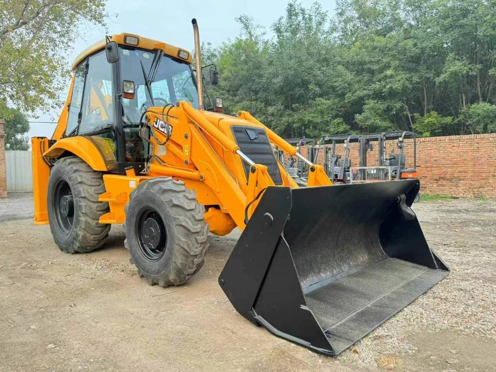 JCB 3 CX Brand new machine - حفار زحاف: صورة 1 JCB 3 CX Brand new machine - حفار زحاف: صورة 1