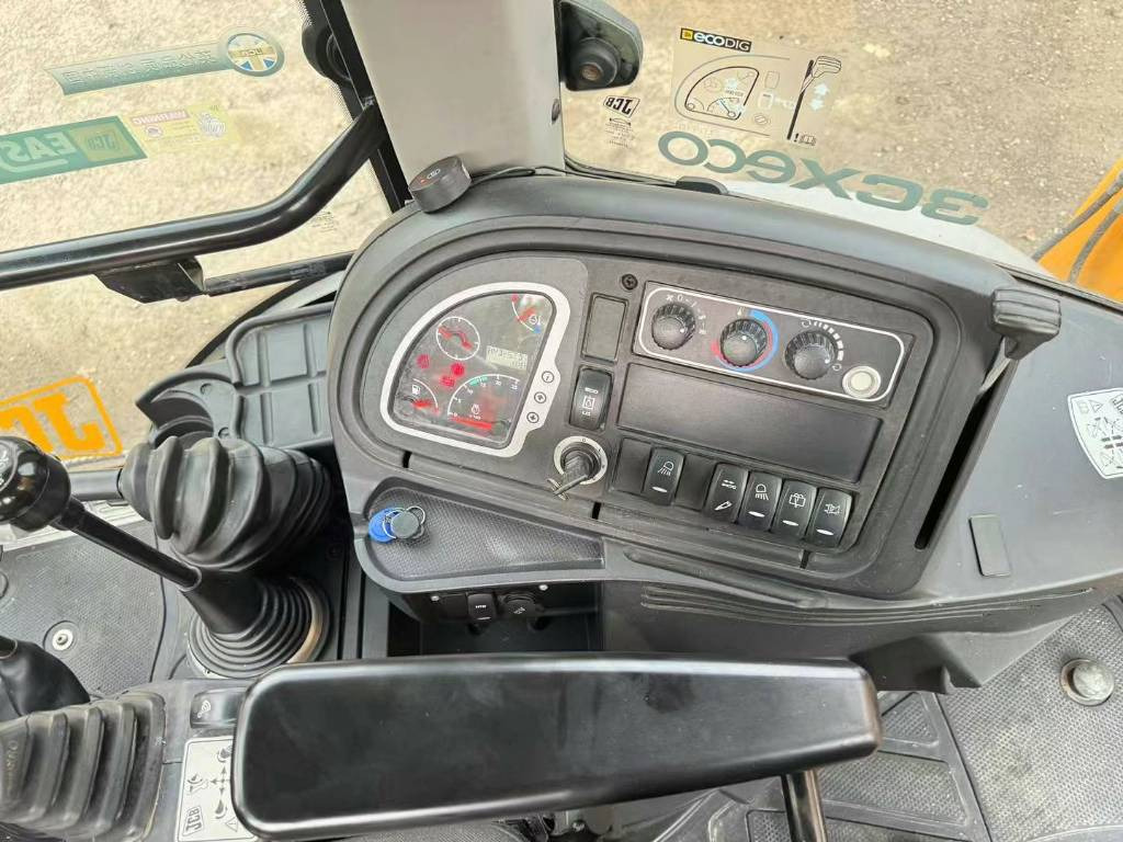 حفارة دولاب JCB 3 CX: صورة 20