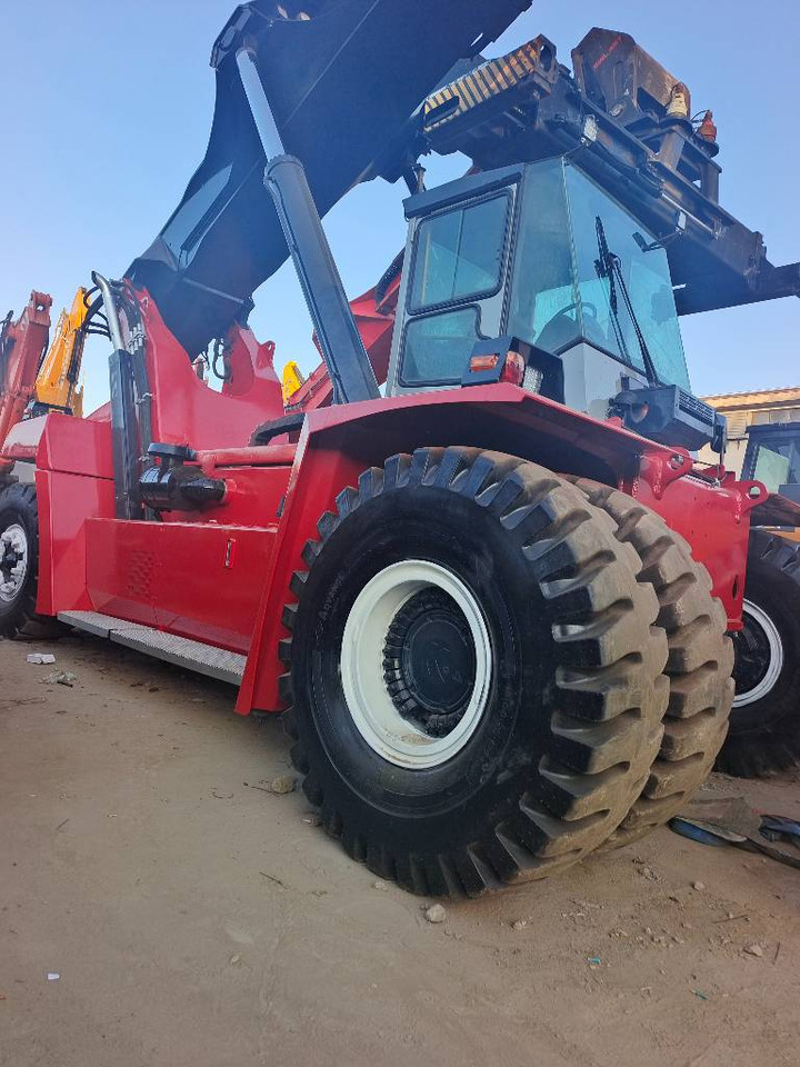 Kalmar DRF 450 - المعبِّئ المناول: صورة 4 Kalmar DRF 450 - المعبِّئ المناول: صورة 4
