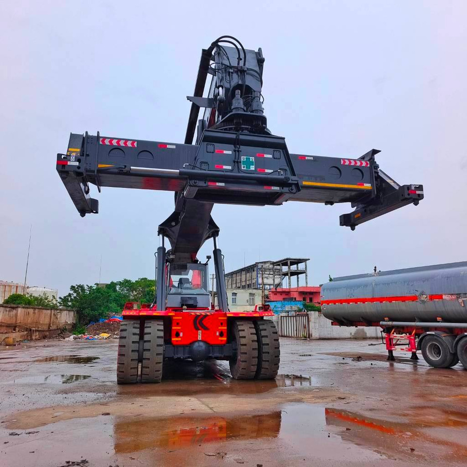 Kalmar DRF 450 - المعبِّئ المناول: صورة 2 Kalmar DRF 450 - المعبِّئ المناول: صورة 2