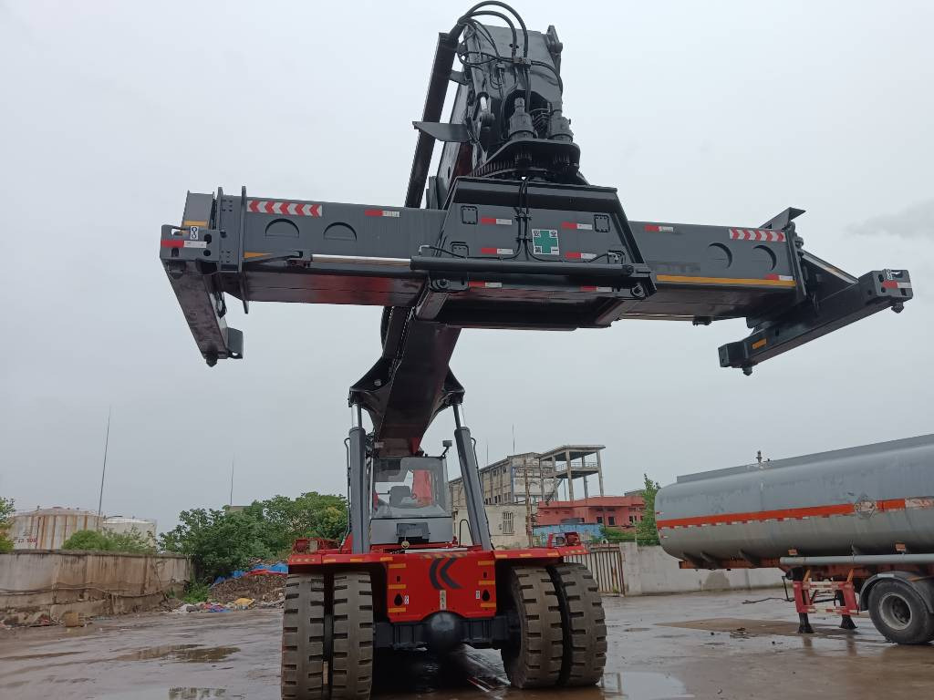 Kalmar DRF 450 - المعبِّئ المناول: صورة 4 Kalmar DRF 450 - المعبِّئ المناول: صورة 4