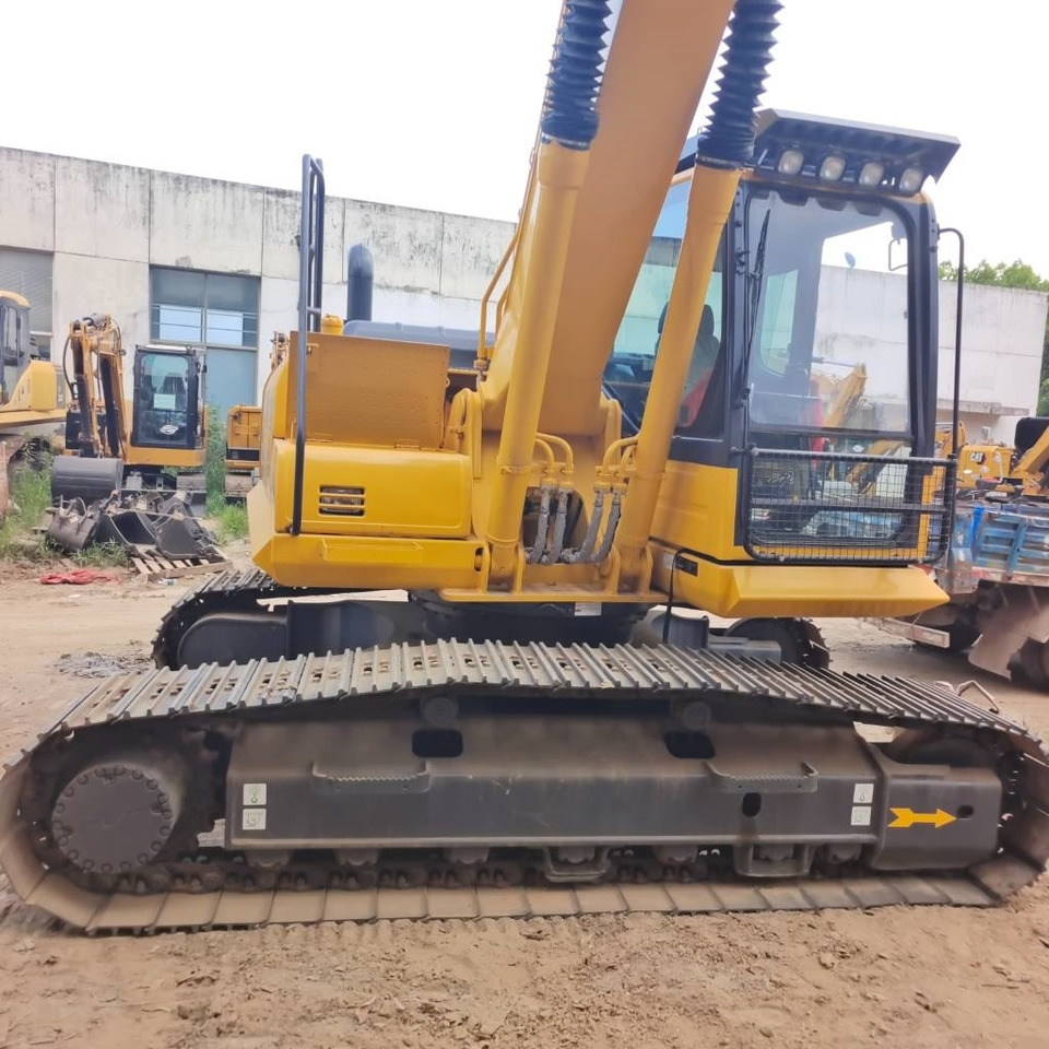 حفار زحاف Komatsu PC 200: صورة 11