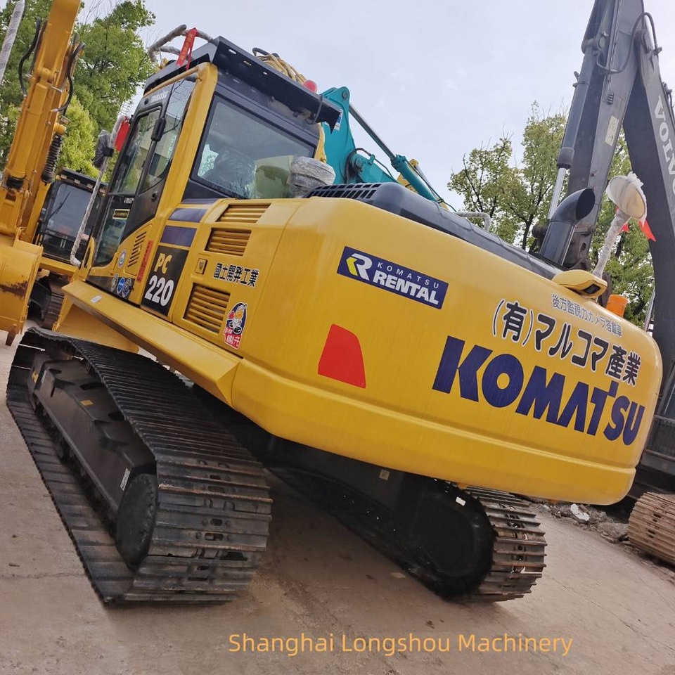 Komatsu PC 220-8 - حفار زحاف: صورة 2 Komatsu PC 220-8 - حفار زحاف: صورة 2