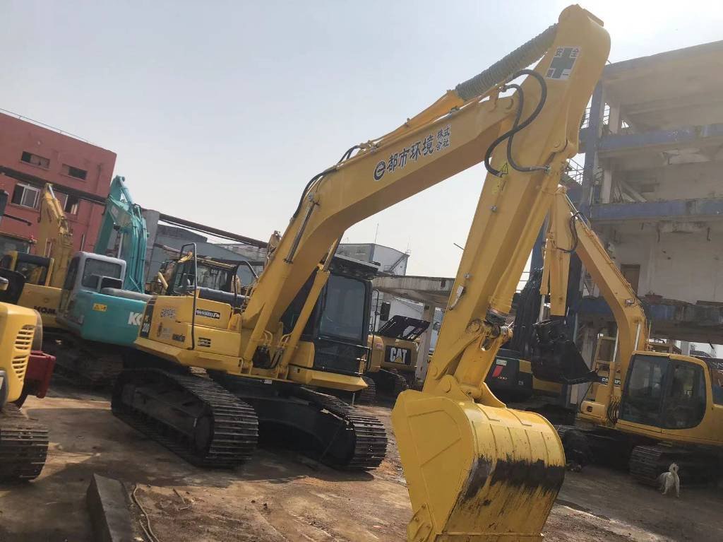 Komatsu PC 220-8 - حفار زحاف: صورة 4 Komatsu PC 220-8 - حفار زحاف: صورة 4