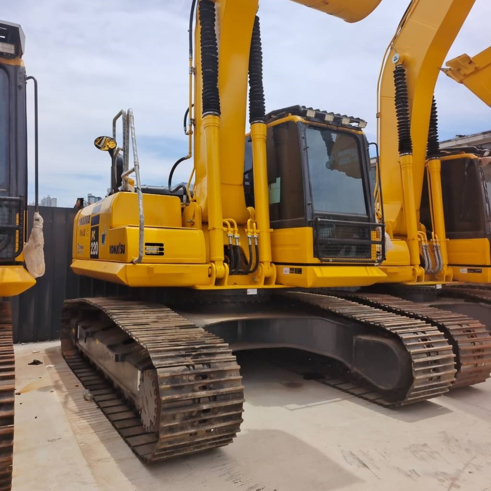 Komatsu PC 220 - حفار زحاف: صورة 5 Komatsu PC 220 - حفار زحاف: صورة 5
