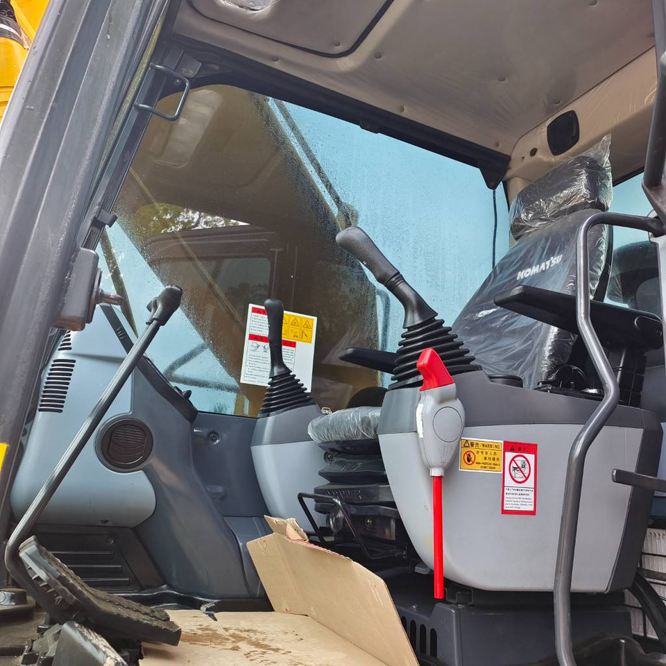 Komatsu PC 240 LC-8 - حفار زحاف: صورة 5 Komatsu PC 240 LC-8 - حفار زحاف: صورة 5