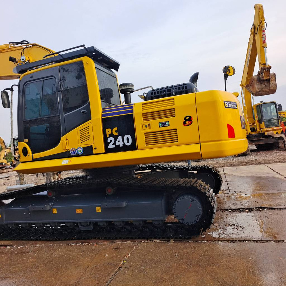 Komatsu PC 240 LC-8 - حفار زحاف: صورة 3 Komatsu PC 240 LC-8 - حفار زحاف: صورة 3