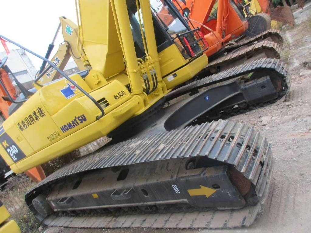 Komatsu PC 240 - حفار زحاف: صورة 3 Komatsu PC 240 - حفار زحاف: صورة 3