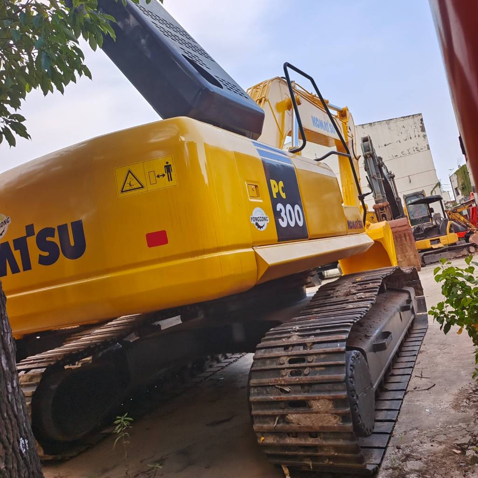 Komatsu PC 300 - حفار زحاف: صورة 1 Komatsu PC 300 - حفار زحاف: صورة 1