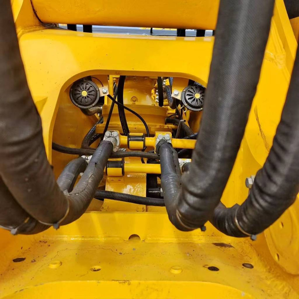 Komatsu PC 350 LC-7 - حفار زحاف: صورة 5 Komatsu PC 350 LC-7 - حفار زحاف: صورة 5