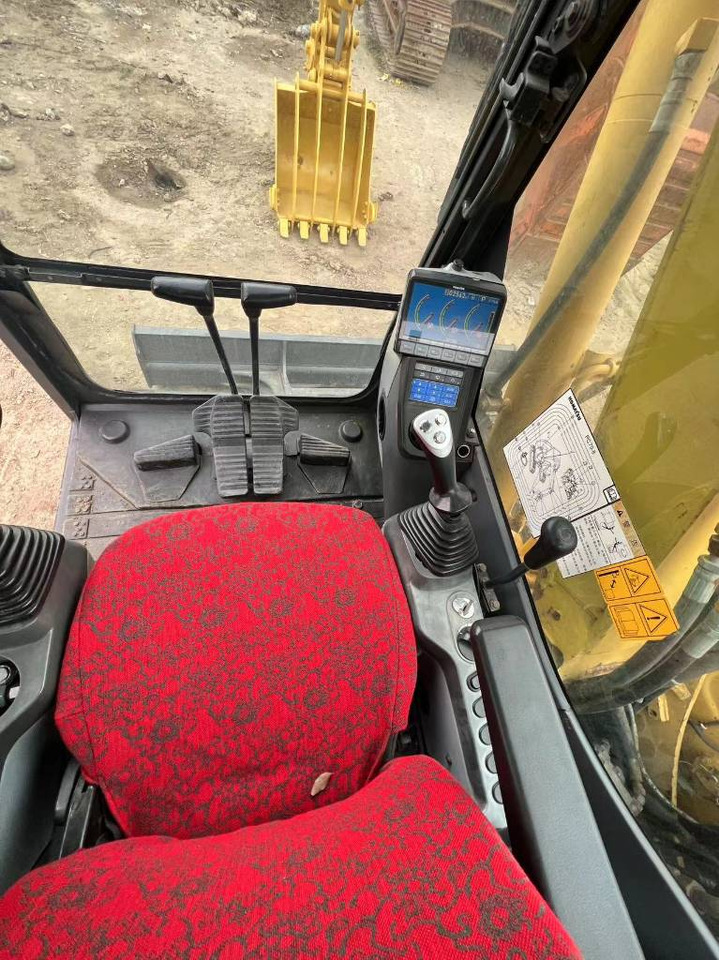 Komatsu PC 70-8 - حفار زحاف: صورة 2 Komatsu PC 70-8 - حفار زحاف: صورة 2