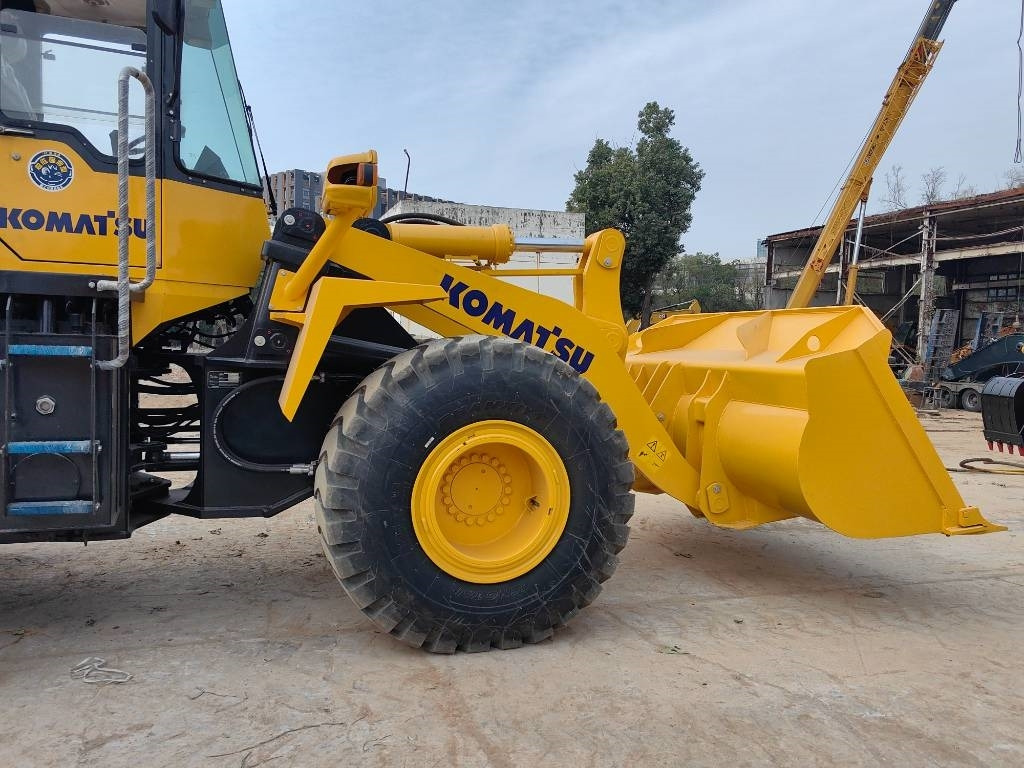 Komatsu WA 380 - اللودر بعجل: صورة 4 Komatsu WA 380 - اللودر بعجل: صورة 4