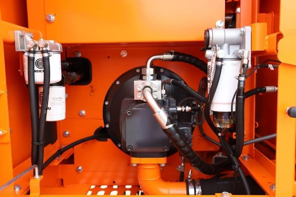 Lonking LG 6135 G4 100% Brand New Machine - حفار زحاف: صورة 2 Lonking LG 6135 G4 100% Brand New Machine - حفار زحاف: صورة 2