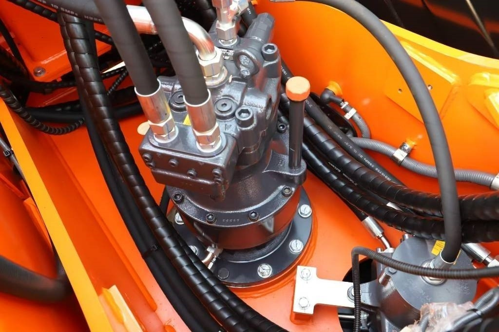 Lonking LG 6135 G4 100% Brand New Machine - حفار زحاف: صورة 4 Lonking LG 6135 G4 100% Brand New Machine - حفار زحاف: صورة 4