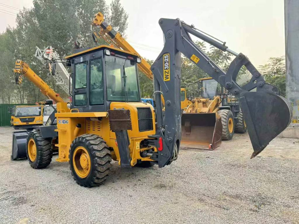 XCMG WZ 30-25 - جرافة حفار: صورة 3 XCMG WZ 30-25 - جرافة حفار: صورة 3