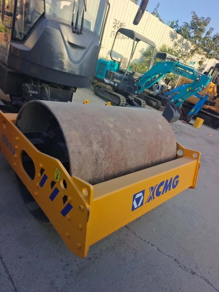 XCMG XS 800J - مدحلة ضاغطة: صورة 2 XCMG XS 800J - مدحلة ضاغطة: صورة 2
