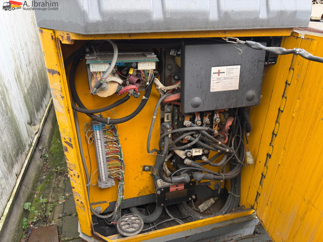 Baumann E 4S20/08 Elektrostapler | 2000 Kg Tragkraft | 80V Batterien - محمل جانبي - رافعة شوكية ذات شحن جانبي: صورة 4 Baumann E 4S20/08 Elektrostapler | 2000 Kg Tragkraft | 80V Batterien - محمل جانبي - رافعة شوكية ذات شحن جانبي: صورة 4