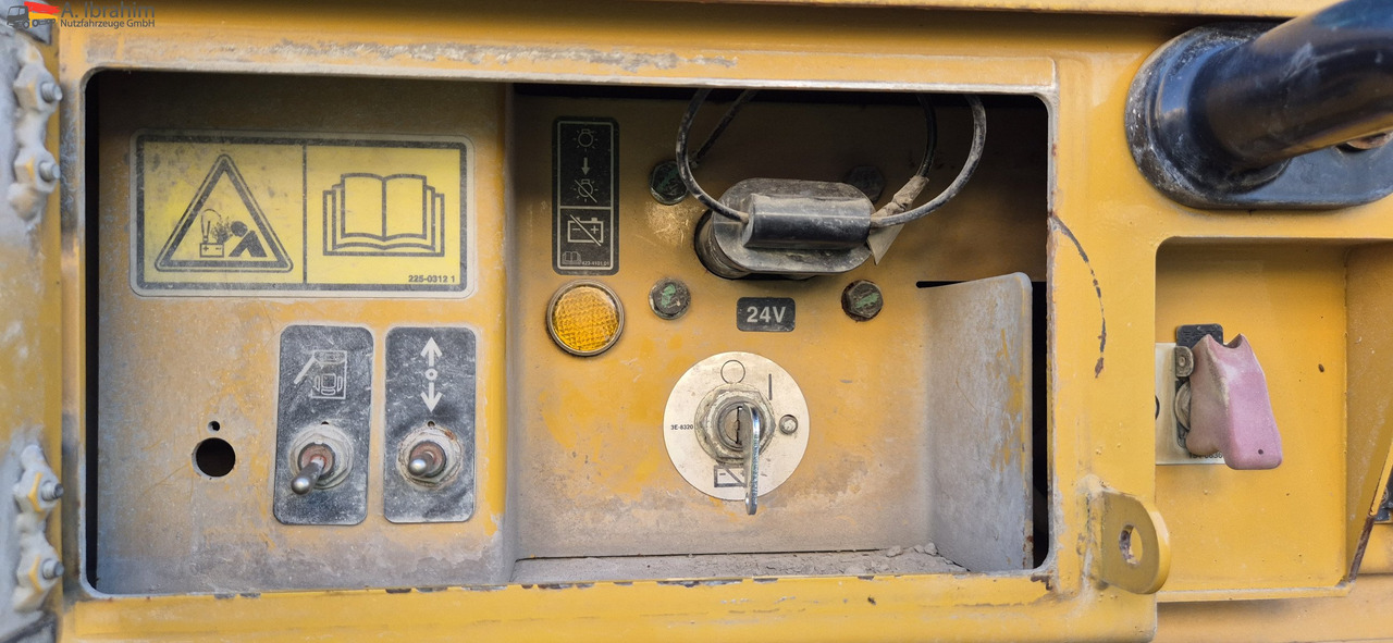 CAT 966 MXE | CAT Payload System | Klimaanlage | Rückfahrkamera | Schaufel - اللودر بعجل: صورة 5 CAT 966 MXE | CAT Payload System | Klimaanlage | Rückfahrkamera | Schaufel - اللودر بعجل: صورة 5