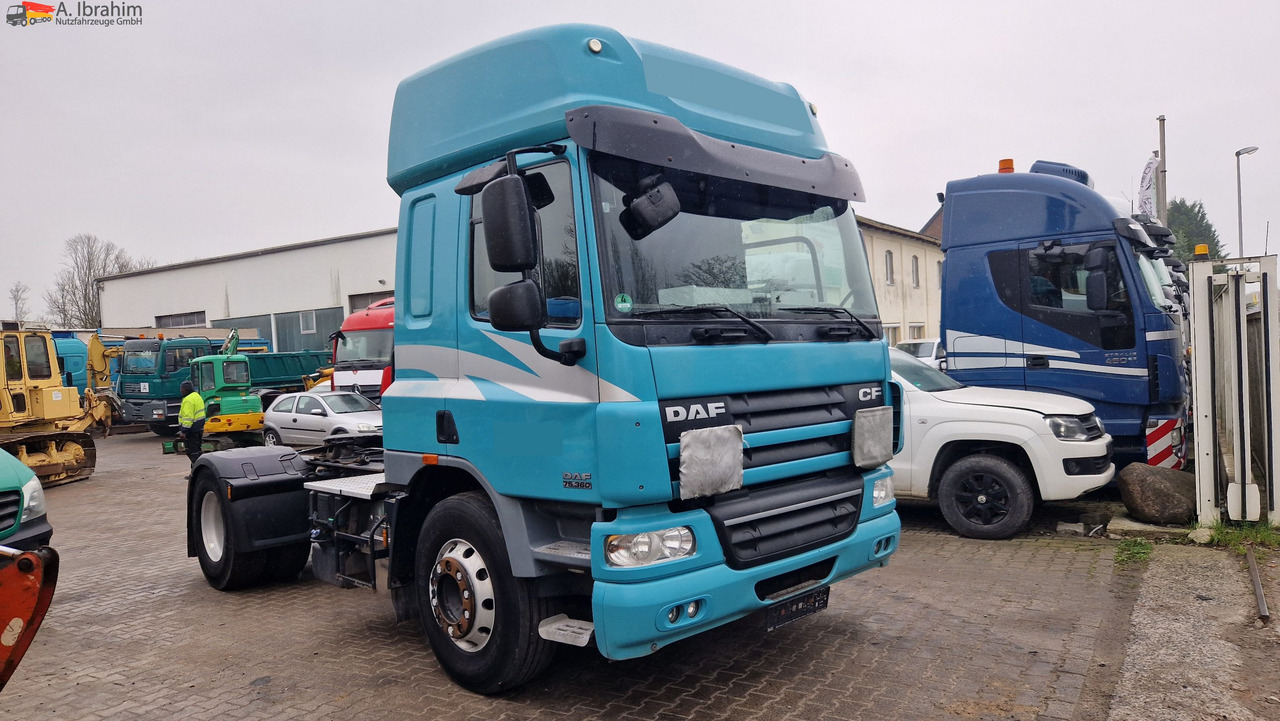 Daf FT CF 2x Nebenantrieb, Kipphydraulik deutsches Fahrzeug, fehlerfrei im Display - وحدة جر: صورة 4 Daf FT CF 2x Nebenantrieb, Kipphydraulik deutsches Fahrzeug, fehlerfrei im Display - وحدة جر: صورة 4
