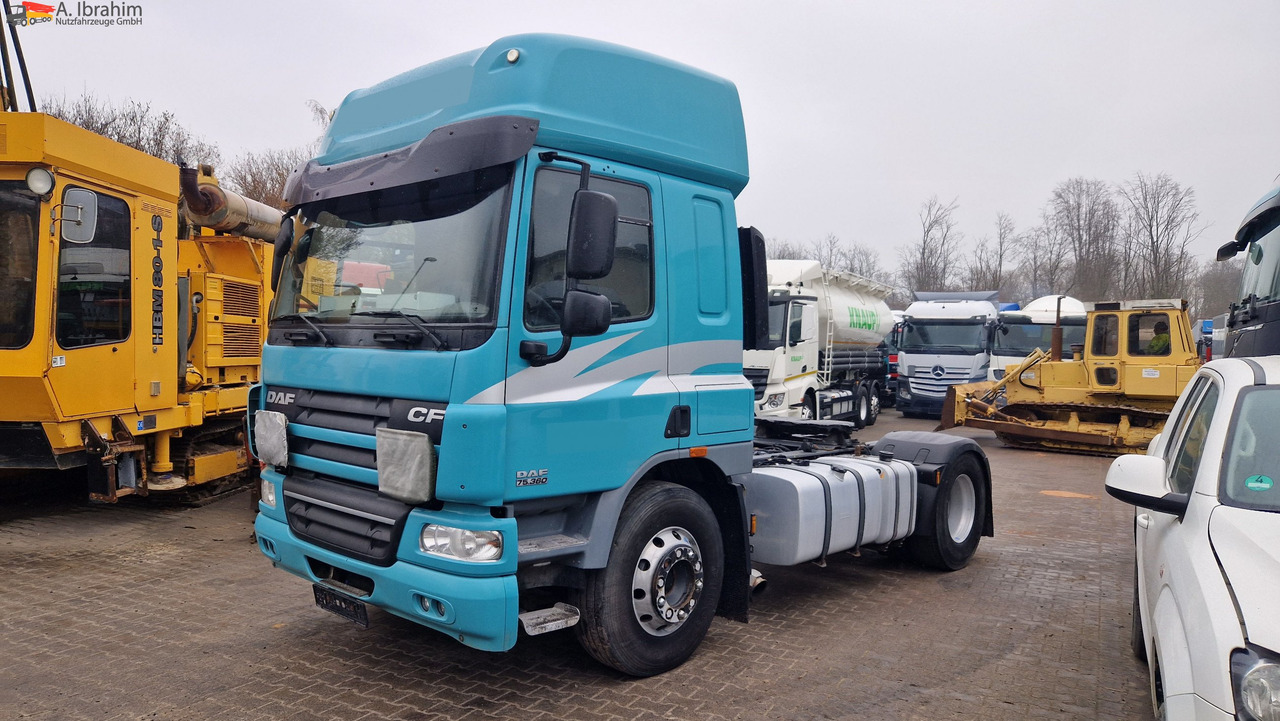 Daf FT CF 2x Nebenantrieb, Kipphydraulik deutsches Fahrzeug, fehlerfrei im Display - وحدة جر: صورة 1 Daf FT CF 2x Nebenantrieb, Kipphydraulik deutsches Fahrzeug, fehlerfrei im Display - وحدة جر: صورة 1