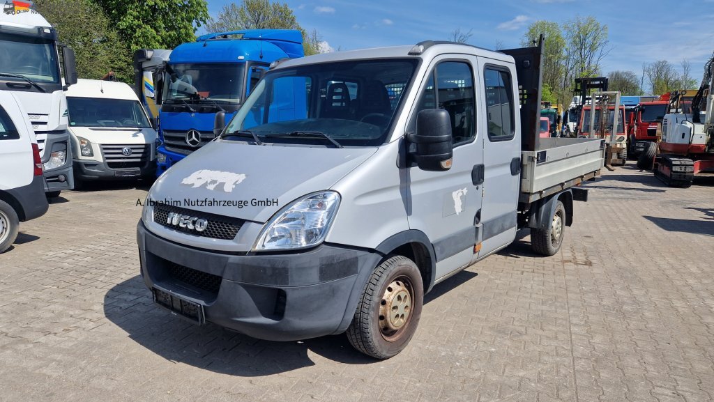 Iveco C25C DOKA AHK - شاحنة مفتوحة: صورة 1 Iveco C25C DOKA AHK - شاحنة مفتوحة: صورة 1