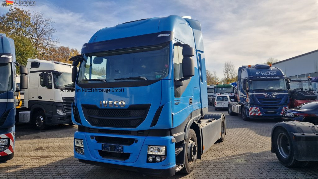 Iveco Stralis 460 Vollspoiler 3x vorhanden - وحدة جر: صورة 1 Iveco Stralis 460 Vollspoiler 3x vorhanden - وحدة جر: صورة 1