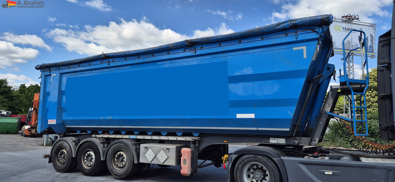 Kempf SKM 35/3 Leichter Schaden am Heck voll fahrbereit. - قلابة نصف مقطورة نصف مقطورة قلابة: صورة 2 Kempf SKM 35/3 Leichter Schaden am Heck voll fahrbereit. - قلابة نصف مقطورة نصف مقطورة قلابة: صورة 2