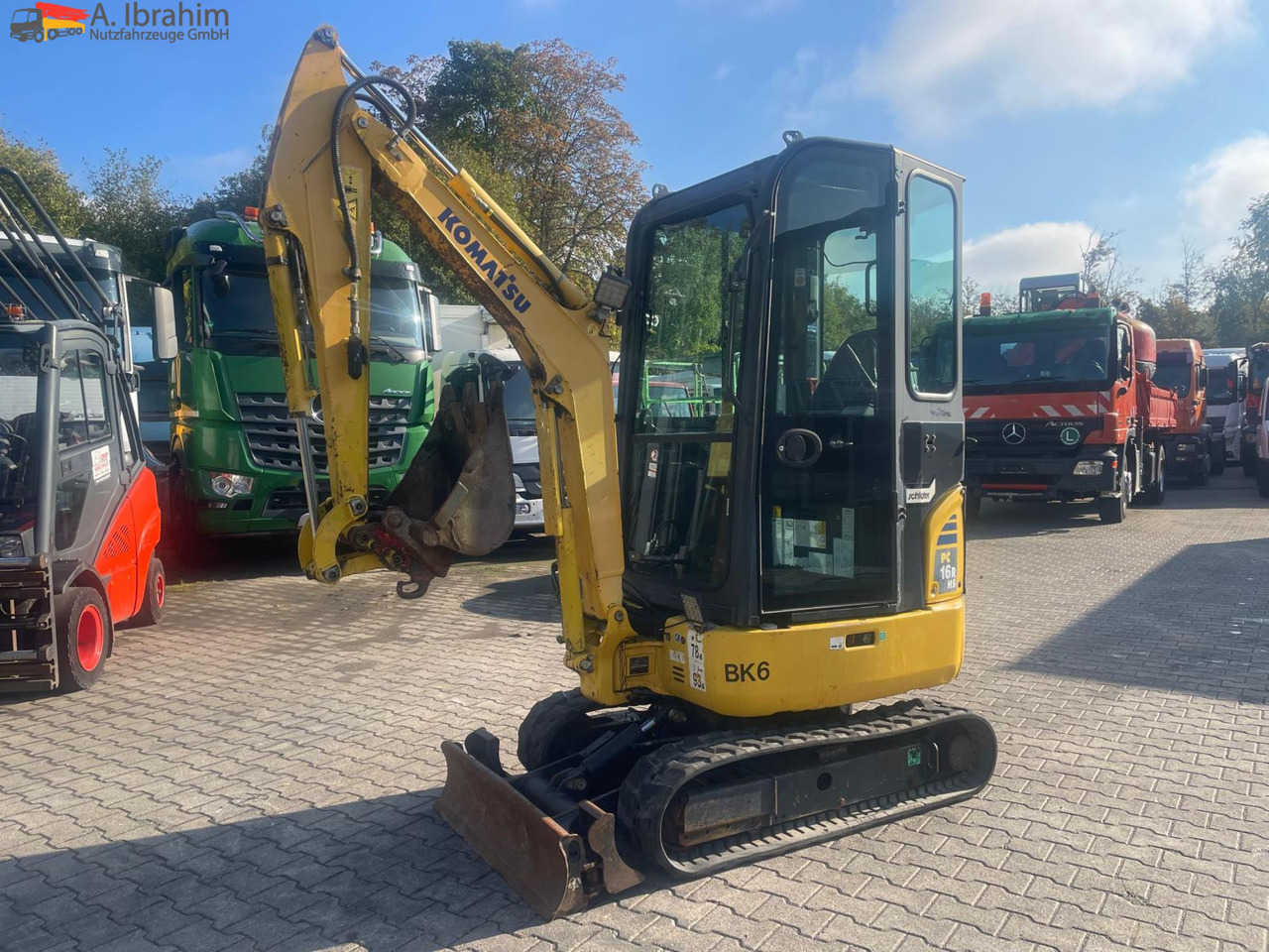 Komatsu PC 16 16R HS verstellbares Fahrwerk - حفارة مُصَّغرة: صورة 1 Komatsu PC 16 16R HS verstellbares Fahrwerk - حفارة مُصَّغرة: صورة 1
