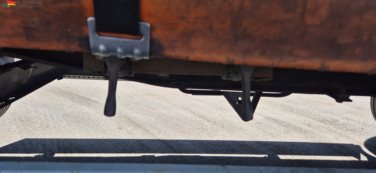 Krone AZP Schiebeplane, Edscha - مقطورة ستارة جانبية: صورة 5 Krone AZP Schiebeplane, Edscha - مقطورة ستارة جانبية: صورة 5