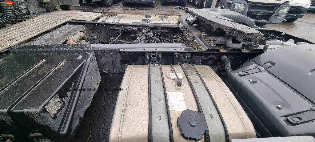MAN 18.500 TGX Retarder, 2x Tank, Motorschaden !! - وحدة جر: صورة 5 MAN 18.500 TGX Retarder, 2x Tank, Motorschaden !! - وحدة جر: صورة 5