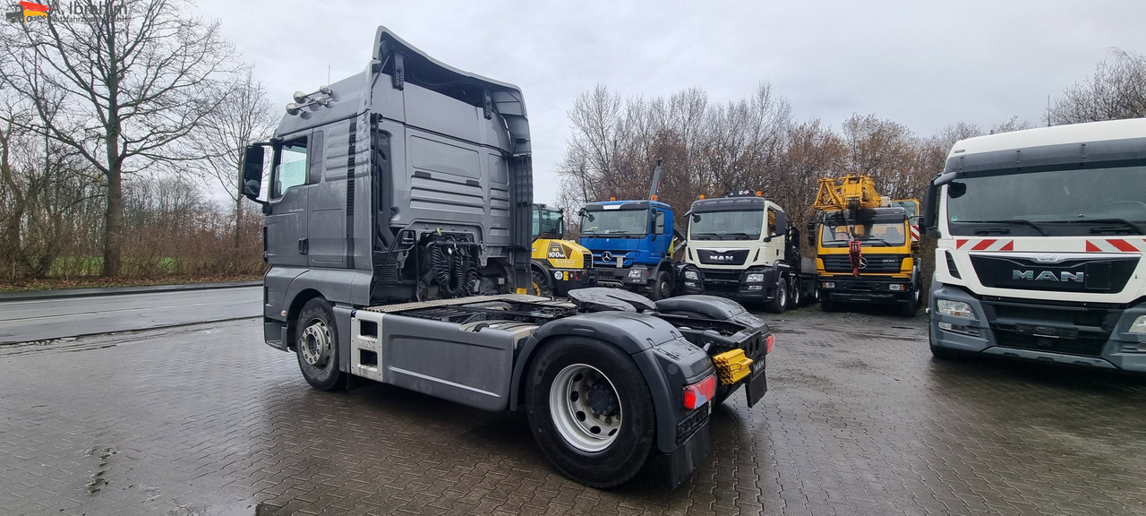MAN 18.500 TGX Retarder, 2x Tank, Motorschaden !! - وحدة جر: صورة 4 MAN 18.500 TGX Retarder, 2x Tank, Motorschaden !! - وحدة جر: صورة 4